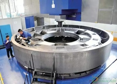 大連重工成功研制全球最大風電轉(zhuǎn)子核心部件